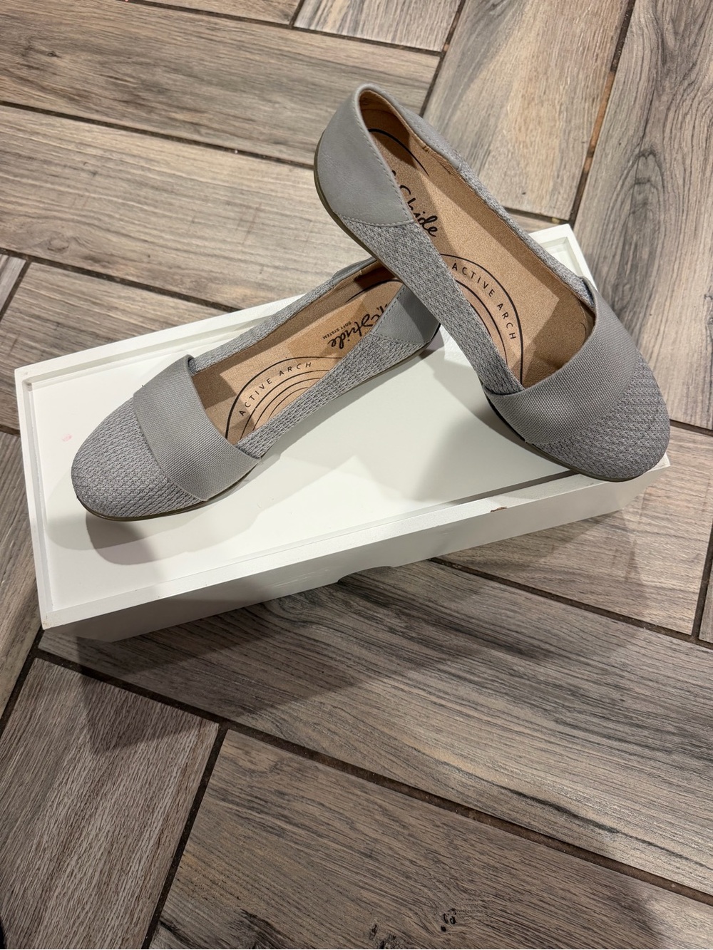 Life Stride Women’s Light Grey Knit Ballet Flats